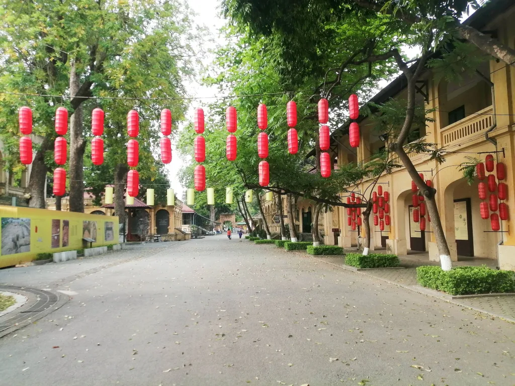 chto-est-u-nas-chego-net-vo-vietname
